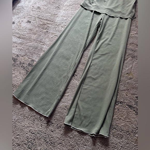 PJ Set - New - Picture 4 of 7